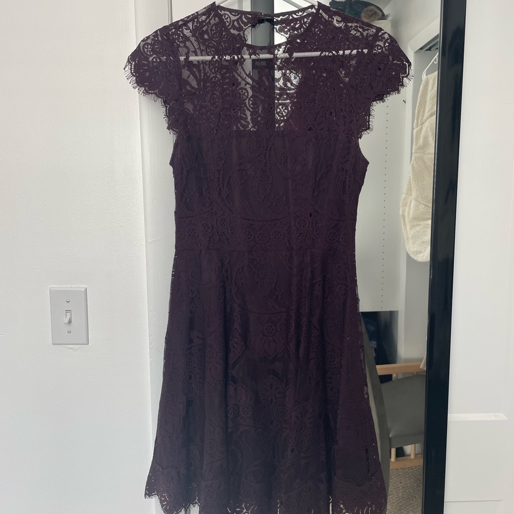 BB Dakota Purple A-line Knee-length Flutter Sleeve Cocktail Dress